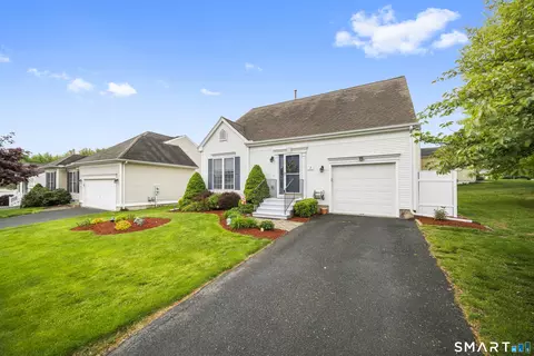 Exterior - 7 Heather Ln #7, Suffield, CT 06078 photo 2 of 7