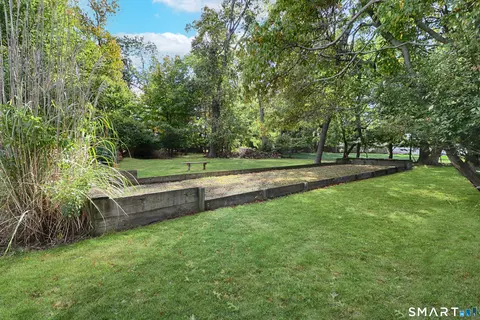 372 Rowland Rd, Fairfield, CT 06824 photo 12