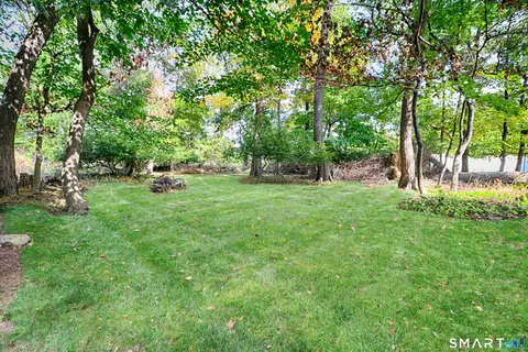 372 Rowland Rd, Fairfield, CT 06824 photo 20