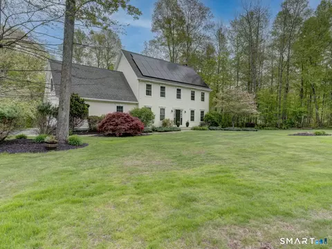 4 Tunxis Dr, Columbia, CT 06237