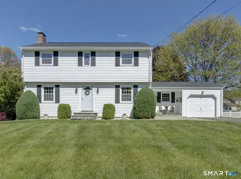 49 Whitehall Dr, East Hartford, CT 06118