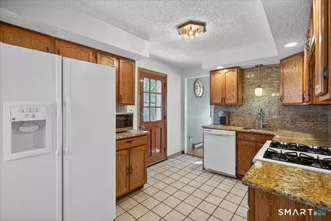 Kitchen - 39 Westview St, Hamden, CT 06514 photo 2 of 3