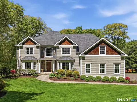 70 Crossbow Ln, Easton, CT 06612