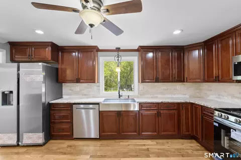 Kitchen - 56 Windbrook Dr, Windsor, CT 06095 photo 2 of 2
