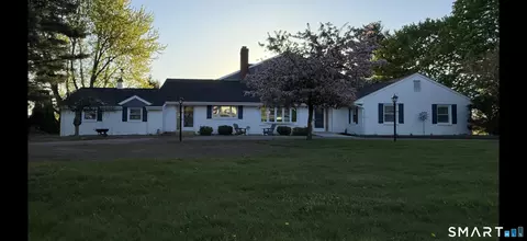 7 Riverview St, Enfield, CT 06082