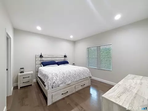 21 Birge Ave, Windsor Locks, CT 06096 photo 13