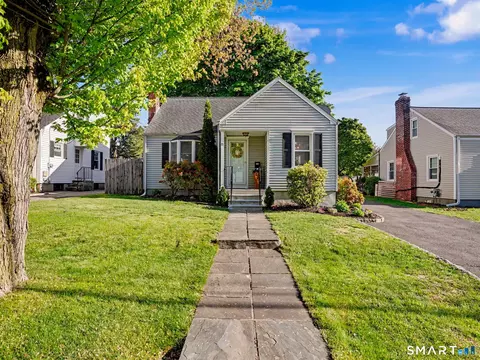 71 Newton St, Stratford, CT 06615