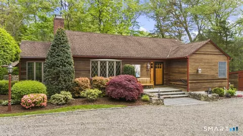 5633 Park Ave, Fairfield, CT 06825