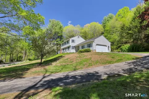 376 Darling Rd, Salem, CT 06420