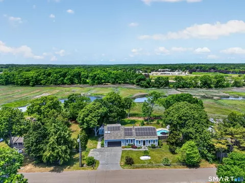 82 Pratt Rd, Clinton, CT 06413
