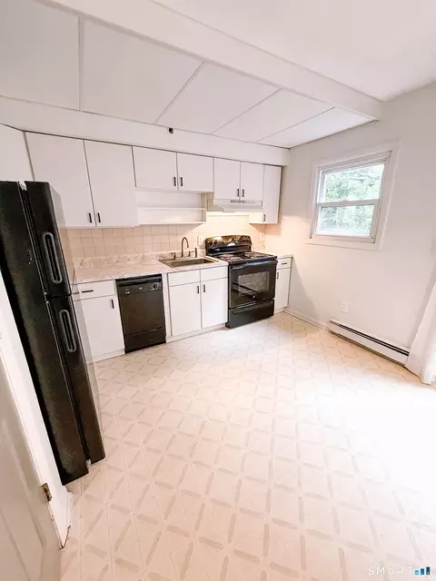 Kitchen - 96 Canterbury Rd #B, Plainfield, CT 06374 photo 1 of 3