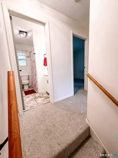 Entry Way - 96 Canterbury Rd #B, Plainfield, CT 06374 photo 5 of 6