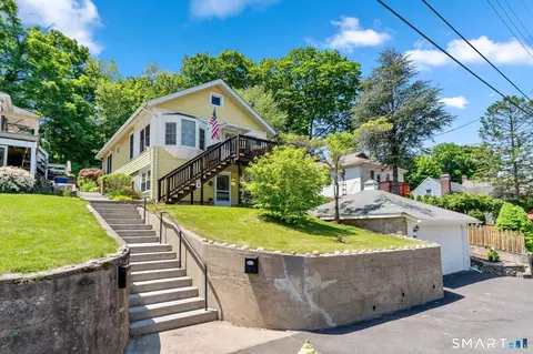 35 Park Pl, Ansonia, CT 06401
