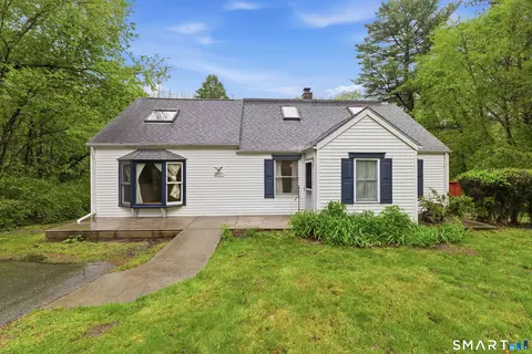 37 N Wawecus Hill Rd, Norwich, CT 06360