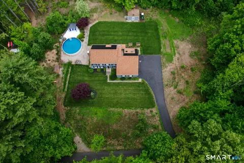 383 Marion Ave, Plantsville, CT 06479