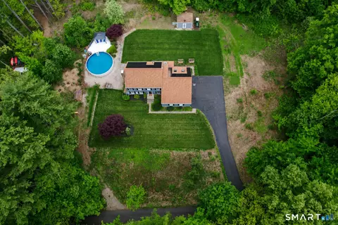 383 Marion Ave, Plantsville, CT 06479