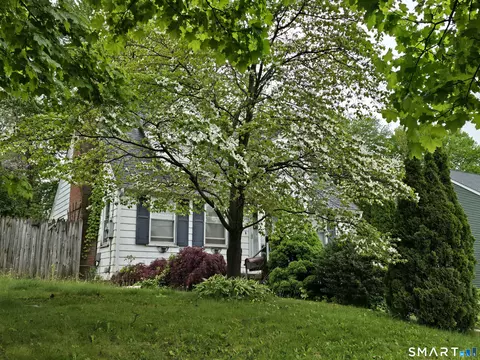 2711 Main St, Rocky Hill, CT 06067