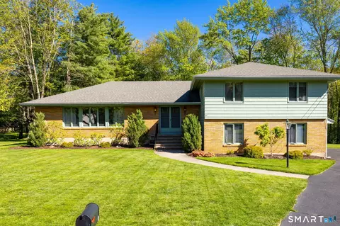 67 Glenview Dr, Berlin, CT 06037