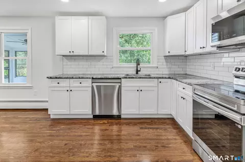Kitchen - 7 Longview Rd, Newtown, CT 06482 photo 4 of 4