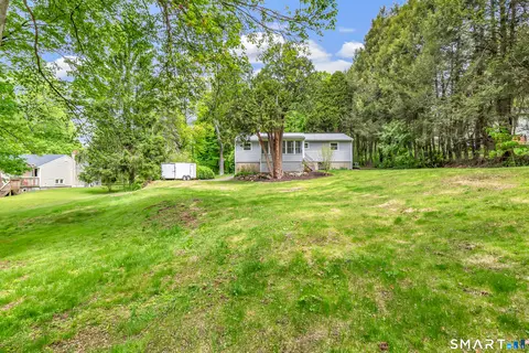 Exterior - 7 Longview Rd, Newtown, CT 06482 photo 4 of 8