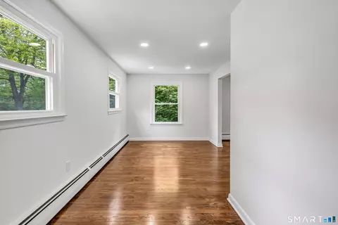 Living - 7 Longview Rd, Newtown, CT 06482 photo 7 of 8