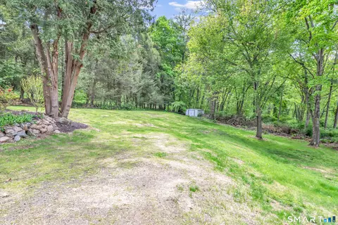 Exterior - 7 Longview Rd, Newtown, CT 06482 photo 6 of 8