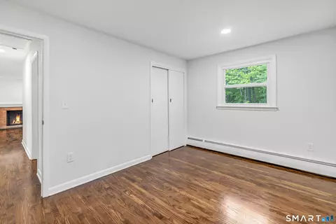 Bedroom - 7 Longview Rd, Newtown, CT 06482 photo 4 of 6
