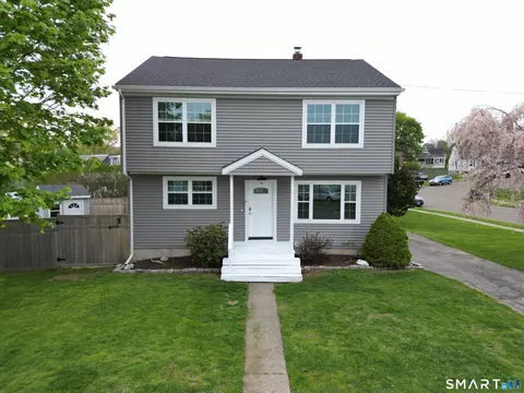 One Mayflower Court, Milford, CT 06460