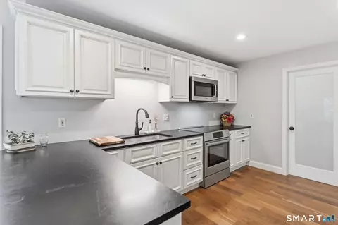 Kitchen - 287 S Bear Hill Rd, Chaplin, CT 06235 photo 2 of 3