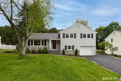 47 Flagg Rd, West Hartford, CT 06117