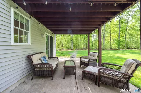 Exterior - 1001 Suffield St, Suffield, CT 06078 photo 3 of 7
