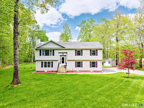 1001 Suffield St, Suffield, CT 06078