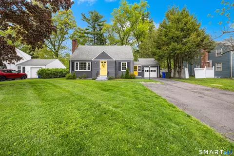 690 Forest St, East Hartford, CT 06118