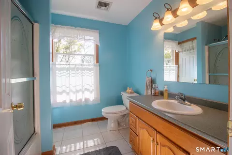 Bath - 21 Bailey Hill Rd, Killingly, CT 06239 photo 2 of 2