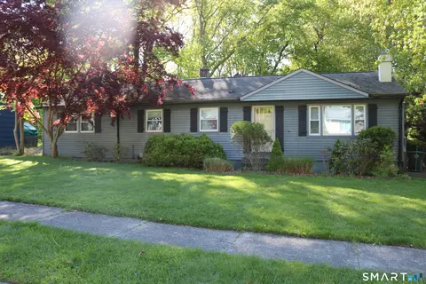 46 Barton Rd, Milford, CT 06460