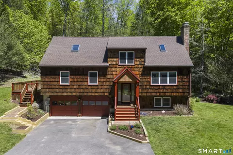 214 Grasslands Rd, Southbury, CT 06488