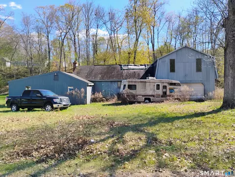 5 Todds Rd, Sandy Hook, CT 06482