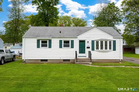 35 Greenfield St, Wethersfield, CT 06109