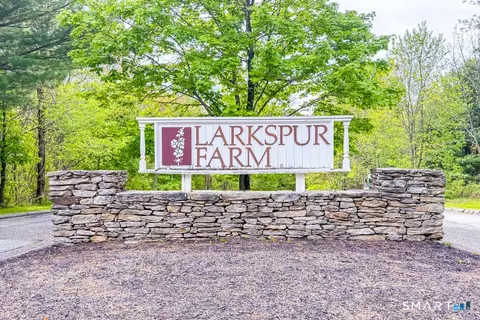 402 Larkspur Farm Rd #34, Torrington, CT 06790