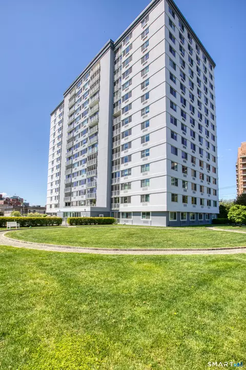 1 Strawberry Hill Ave #7D, Stamford, CT 06902