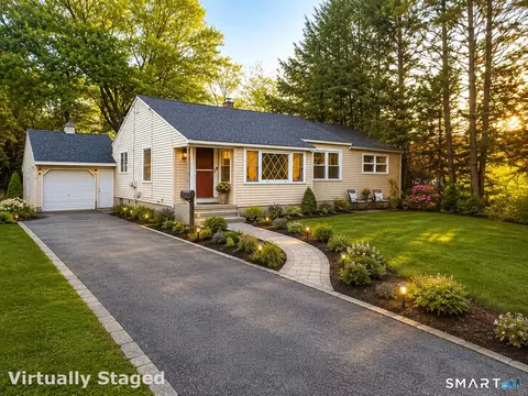 99 Bouffard Ave, Waterbury, CT 06705