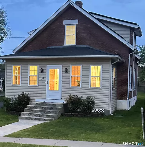 83 Faneuil St, Windsor, CT 06095