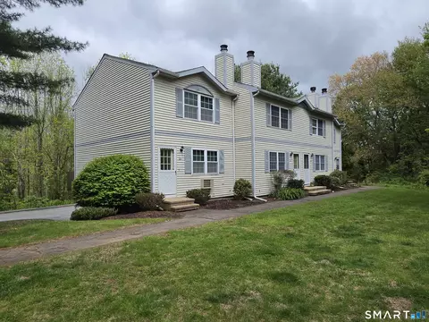 37 Crystal Ln # D, Mansfield, CT 06268