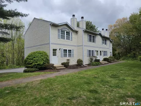 37 Crystal Ln # D, Mansfield, CT 06268