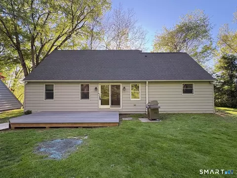301 Grove St, New Milford, CT 06776