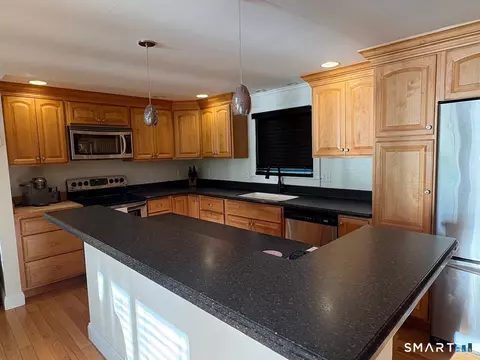 301 Grove St, New Milford, CT 06776