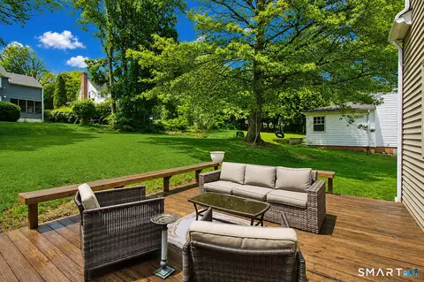 Exterior - 21 Ruby St, New Haven, CT 06515 photo 7 of 10
