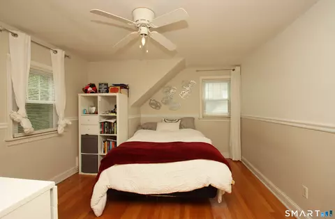 Bedroom - 21 Ruby St, New Haven, CT 06515 photo 3 of 6
