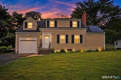 Exterior - 21 Ruby St, New Haven, CT 06515 photo 8 of 10