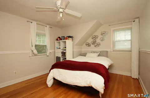 Bedroom - 21 Ruby St, New Haven, CT 06515 photo 4 of 6